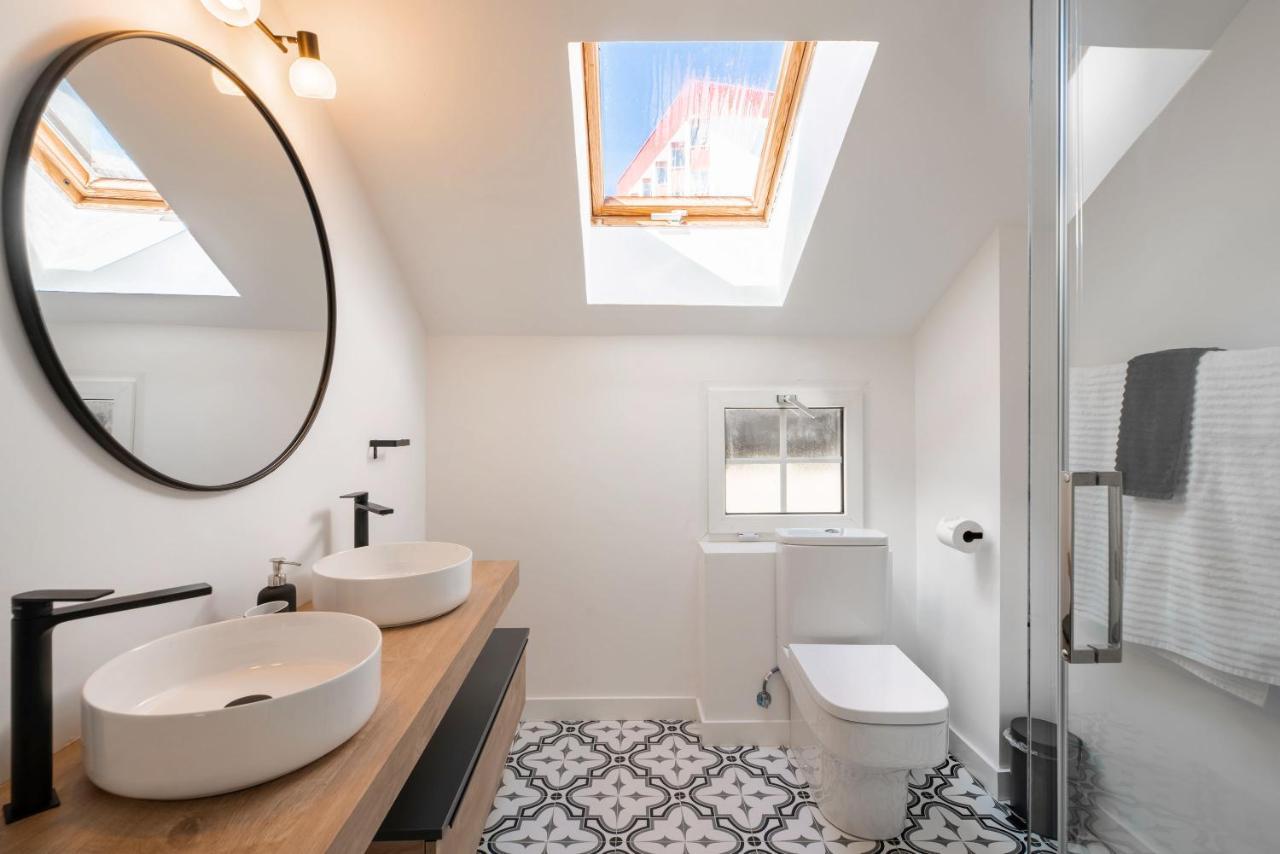 Beautifully Renovated 4 Bedroom Apt + Kid'S Room Sierra Nevada Exterior photo